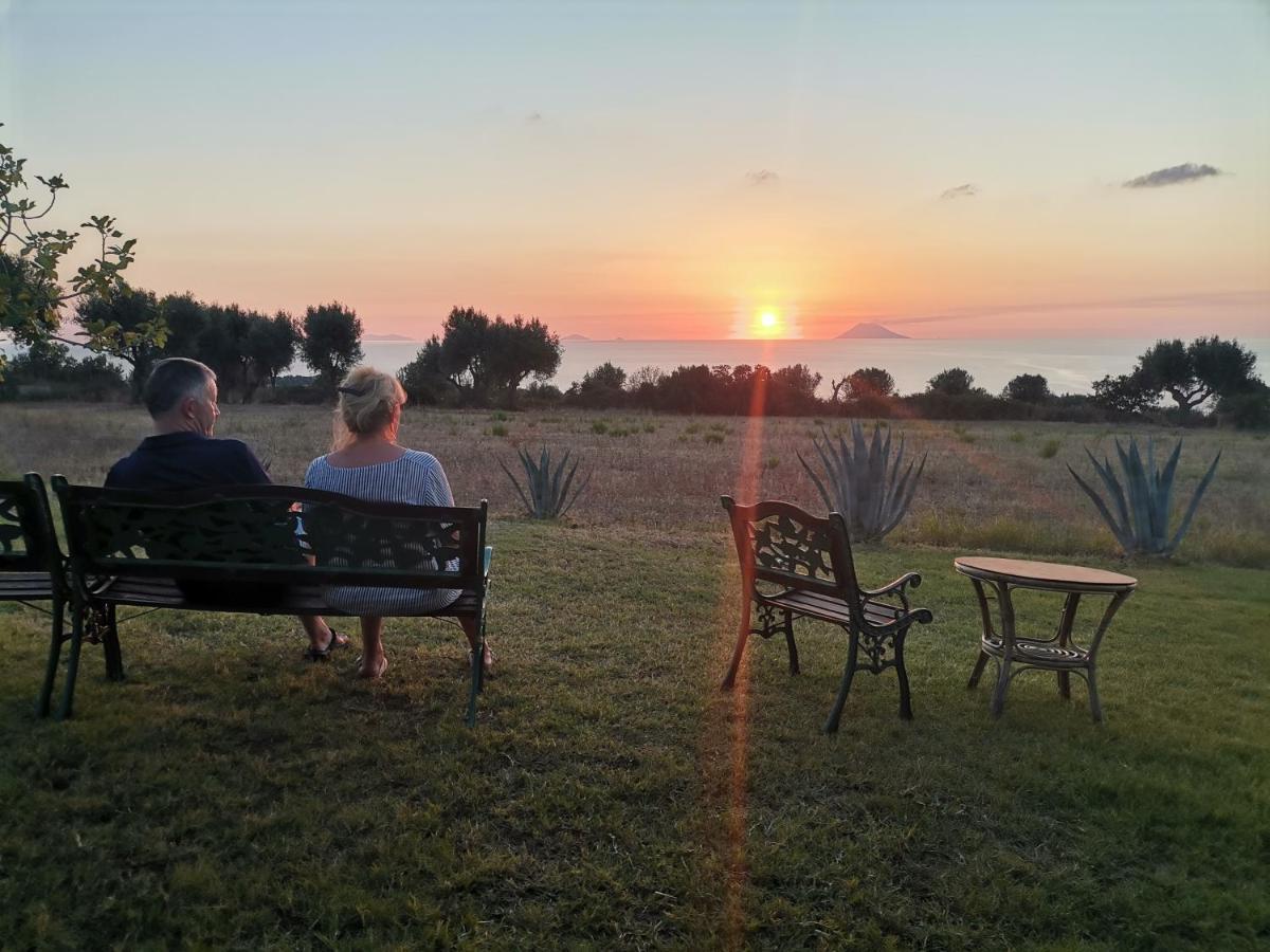 Agriturismo Ninea Ricadi Kültér fotó