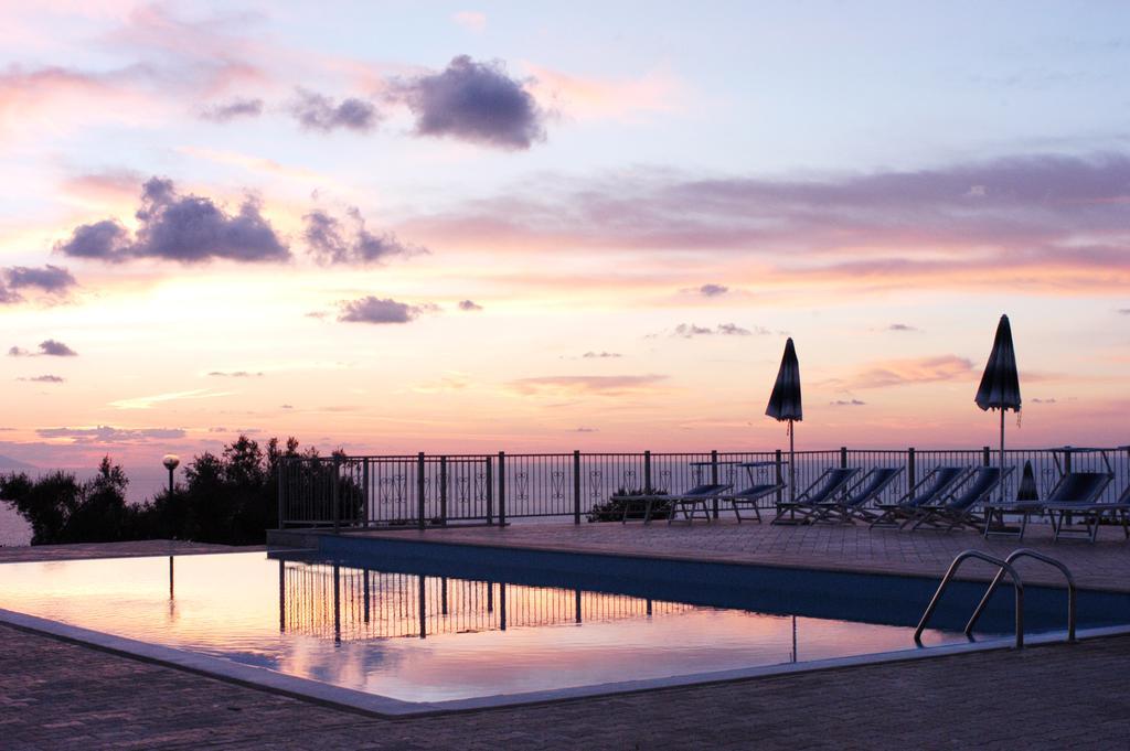 Agriturismo Ninea Ricadi Kültér fotó